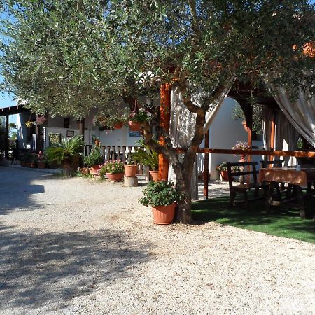B&B Il Palombaro Uggiano La Chiesa Exteriör bild